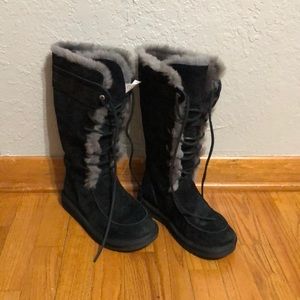Ugg suede Black Aztec Boots - Size 6